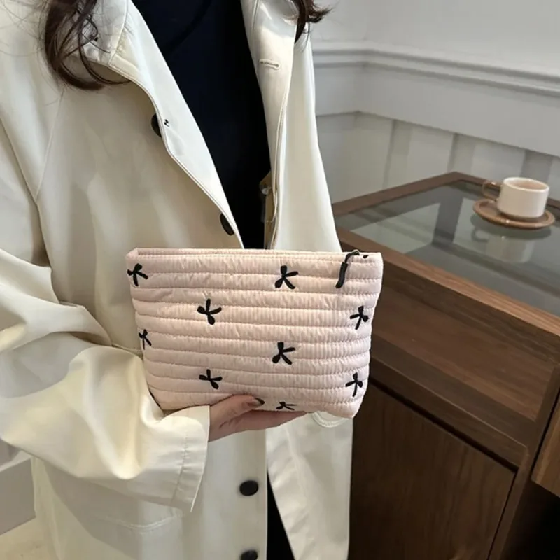 Sevimli Fermuarlı Makyaj Çanta - Embroidery Bag incelemesi ve fiyatı