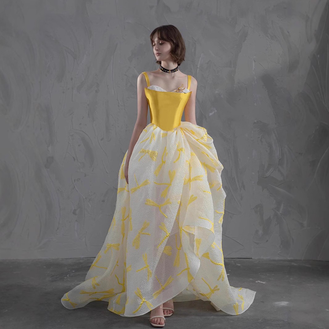 Zarif Sarı Saten Üstlü Düğün D - Embroidery Yellow Dress incelemesi ve fiyatı
